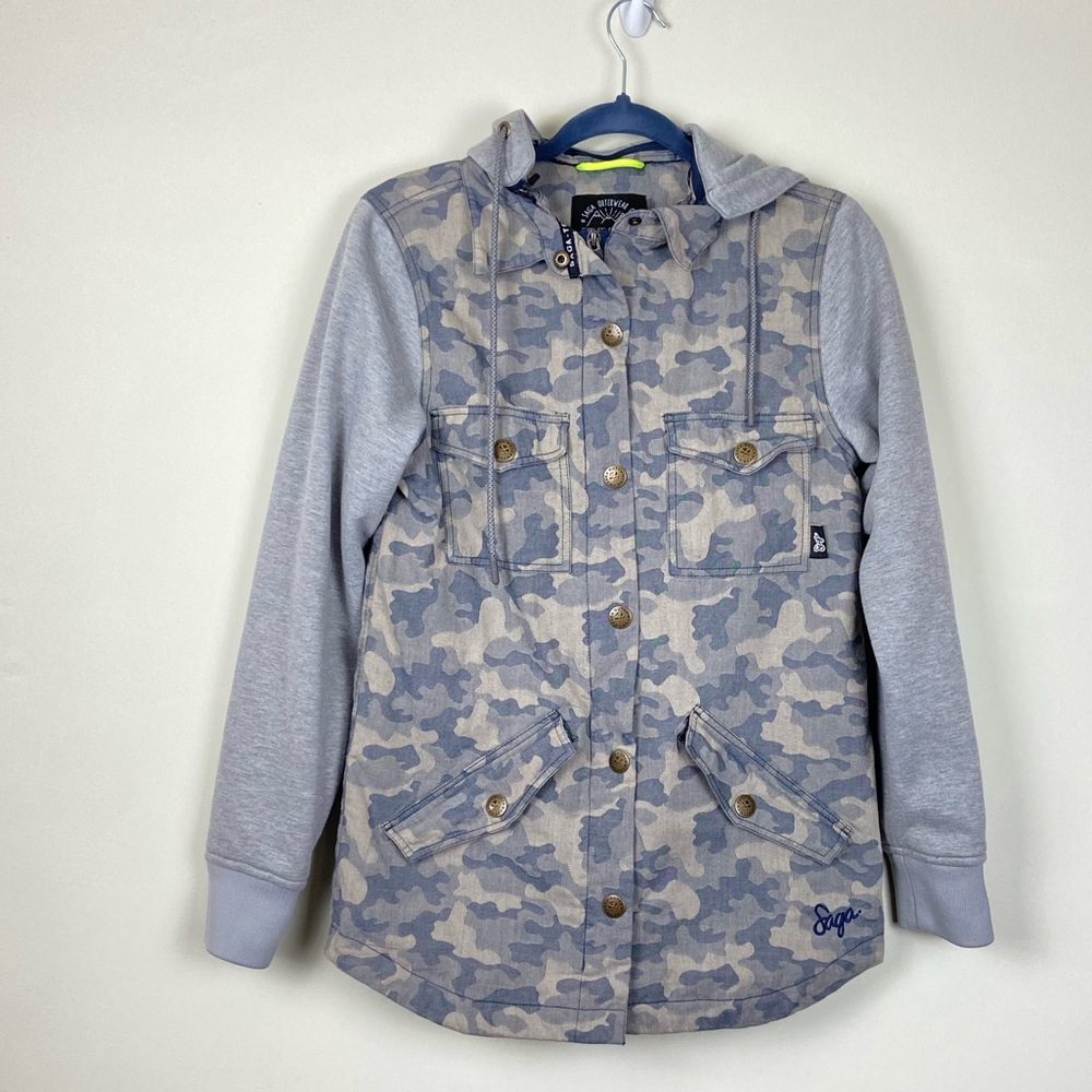 Saga Outerwear Co army print zip and snacp close jacket, women's small